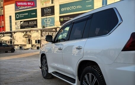 Lexus LX III, 2017 год, 8 150 000 рублей, 7 фотография