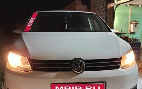 Volkswagen Touran III, 2011 год, 1 350 000 рублей, 8 фотография