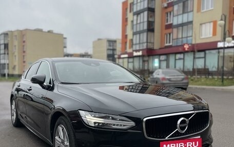 Volvo S90 II рестайлинг, 2019 год, 2 690 000 рублей, 2 фотография