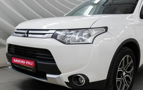 Mitsubishi Outlander III рестайлинг 3, 2014 год, 1 848 000 рублей, 10 фотография