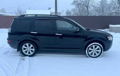 Mitsubishi Outlander III рестайлинг 3, 2010 год, 1 190 000 рублей, 9 фотография