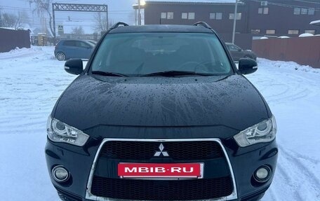 Mitsubishi Outlander III рестайлинг 3, 2010 год, 1 190 000 рублей, 8 фотография