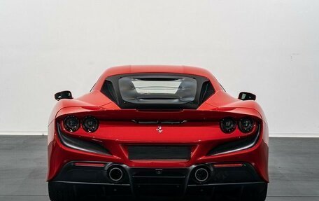 Ferrari F8, 2021 год, 29 000 000 рублей, 8 фотография