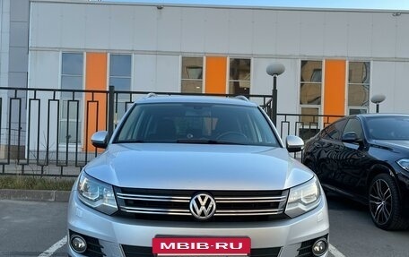 Volkswagen Tiguan I, 2012 год, 1 820 000 рублей, 2 фотография