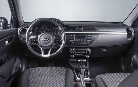 KIA Rio IV, 2019 год, 1 679 000 рублей, 6 фотография