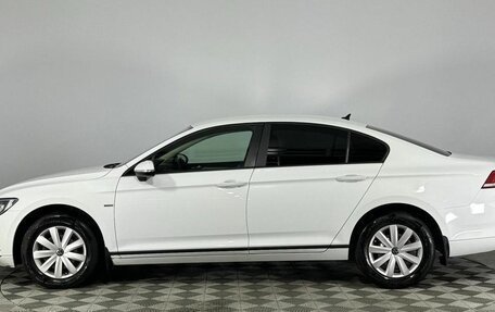 Volkswagen Passat B8 рестайлинг, 2017 год, 1 357 000 рублей, 8 фотография