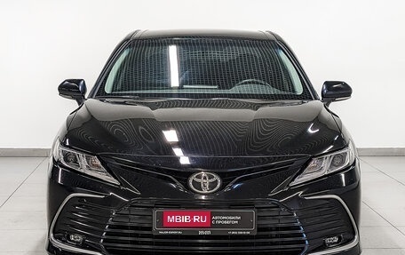 Toyota Camry, 2021 год, 2 850 000 рублей, 2 фотография