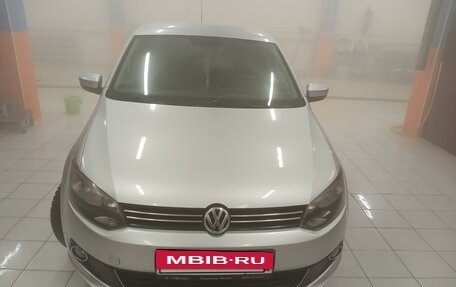 Volkswagen Polo VI (EU Market), 2012 год, 730 000 рублей, 2 фотография