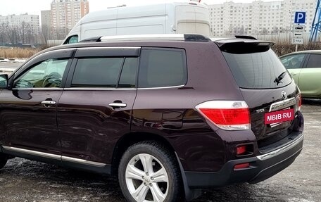 Toyota Highlander III, 2011 год, 2 150 000 рублей, 7 фотография