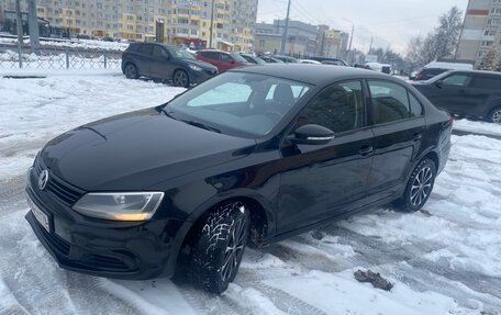 Volkswagen Jetta VI, 2012 год, 840 000 рублей, 2 фотография