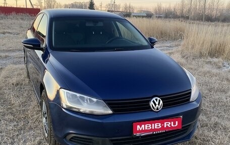 Volkswagen Jetta VI, 2014 год, 990 000 рублей, 1 фотография