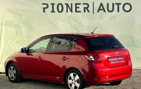 KIA cee'd I рестайлинг, 2011 год, 866 000 рублей, 6 фотография