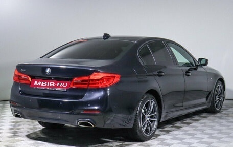 BMW 5 серия, 2019 год, 3 300 000 рублей, 5 фотография