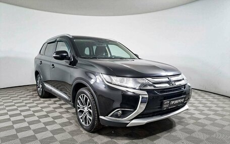 Mitsubishi Outlander III рестайлинг 3, 2018 год, 2 141 200 рублей, 3 фотография