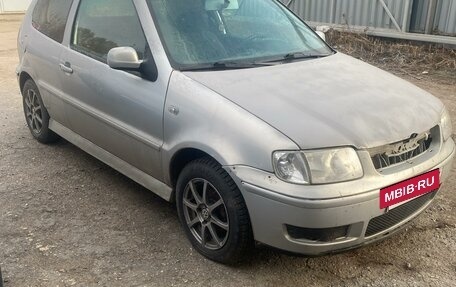 Volkswagen Polo III рестайлинг, 2000 год, 185 000 рублей, 2 фотография