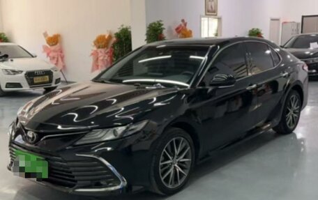 Toyota Camry, 2021 год, 3 360 000 рублей, 2 фотография