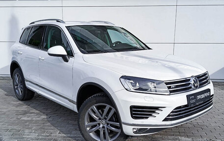 Volkswagen Touareg III, 2018 год, 3 760 000 рублей, 3 фотография