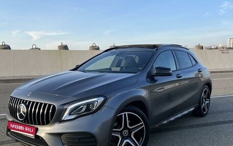 Mercedes-Benz GLA, 2018 год, 3 100 000 рублей, 4 фотография