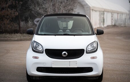 Smart Fortwo III, 2017 год, 900 000 рублей, 2 фотография