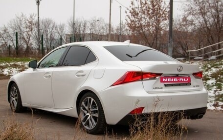 Lexus IS III, 2018 год, 4 200 000 рублей, 3 фотография