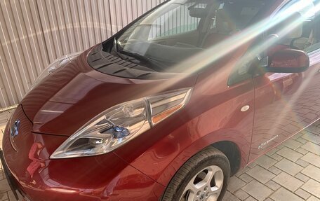 Nissan Leaf I, 2011 год, 1 250 000 рублей, 5 фотография