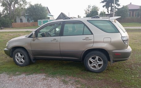 Lexus RX IV рестайлинг, 2001 год, 900 000 рублей, 5 фотография