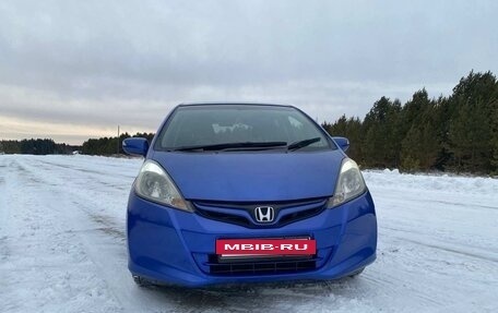 Honda Fit III, 2010 год, 920 000 рублей, 2 фотография