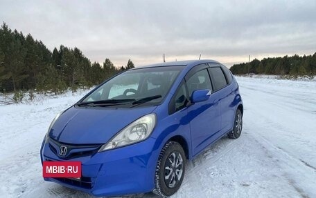 Honda Fit III, 2010 год, 920 000 рублей, 4 фотография