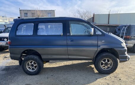 Mitsubishi Delica IV, 1998 год, 1 350 000 рублей, 4 фотография