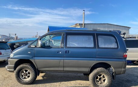 Mitsubishi Delica IV, 1998 год, 1 350 000 рублей, 3 фотография