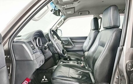 Mitsubishi Pajero IV, 2013 год, 2 559 900 рублей, 16 фотография