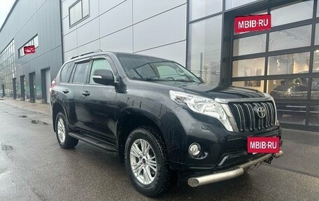 Toyota Land Cruiser Prado 150 рестайлинг 2, 2014 год, 3 699 000 рублей, 2 фотография