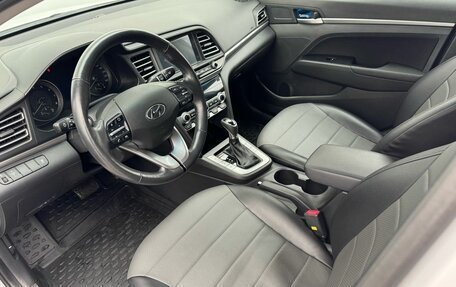 Hyundai Elantra VI рестайлинг, 2019 год, 2 085 000 рублей, 9 фотография