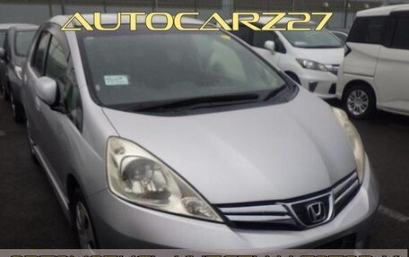 Honda Fit Shuttle I рестайлинг, 2013 год, 930 000 рублей, 2 фотография