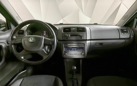 Skoda Fabia II, 2011 год, 899 000 рублей, 10 фотография