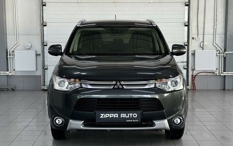 Mitsubishi Outlander III рестайлинг 3, 2014 год, 1 699 000 рублей, 2 фотография