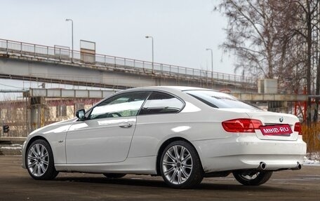 BMW 3 серия, 2010 год, 1 399 000 рублей, 17 фотография