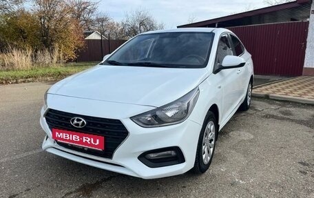 Hyundai Solaris II рестайлинг, 2019 год, 850 000 рублей, 2 фотография