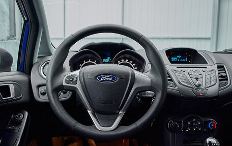 Ford Fiesta, 2015 год, 890 000 рублей, 14 фотография