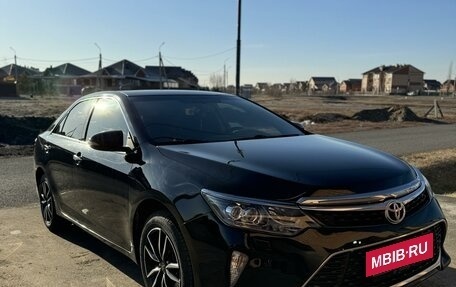 Toyota Camry, 2017 год, 2 480 000 рублей, 10 фотография