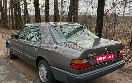 Mercedes-Benz W124, 1988 год, 890 000 рублей, 4 фотография