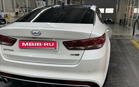 KIA Optima IV, 2017 год, 2 200 000 рублей, 12 фотография