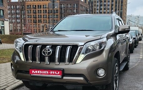 Toyota Land Cruiser Prado 150 рестайлинг 2, 2015 год, 3 800 000 рублей, 5 фотография