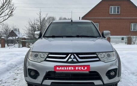 Mitsubishi L200 IV рестайлинг, 2014 год, 1 600 000 рублей, 4 фотография