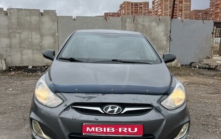 Hyundai Solaris II рестайлинг, 2011 год, 715 000 рублей, 12 фотография