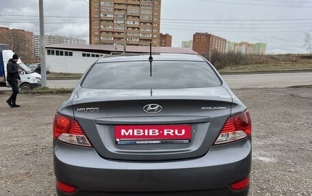 Hyundai Solaris II рестайлинг, 2011 год, 715 000 рублей, 21 фотография