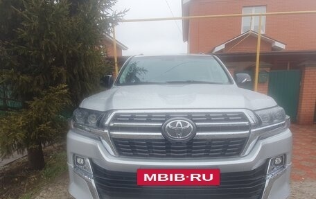 Toyota Land Cruiser 200, 2009 год, 3 240 000 рублей, 4 фотография