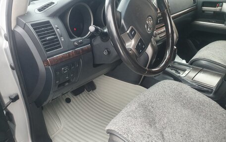 Toyota Land Cruiser 200, 2009 год, 3 240 000 рублей, 14 фотография