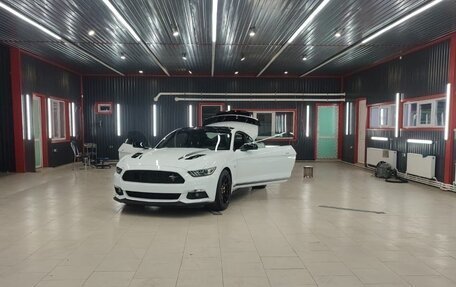 Ford Mustang VI рестайлинг, 2016 год, 4 950 000 рублей, 9 фотография