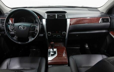 Toyota Camry, 2012 год, 1 559 000 рублей, 14 фотография